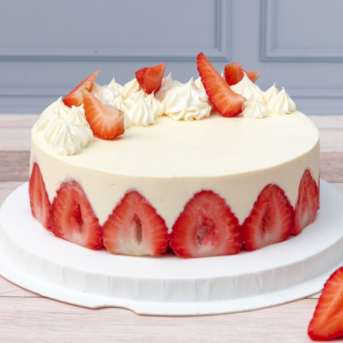 Pastel de Fresa  Grande - Chocolate y Queso Philadelphia