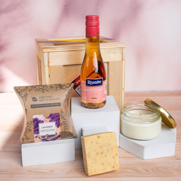 Kit - Tranquilidad Rosada, vino Rosado, Vela y Jabón